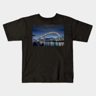 Millennium bridge gateshead at night tilted Kids T-Shirt